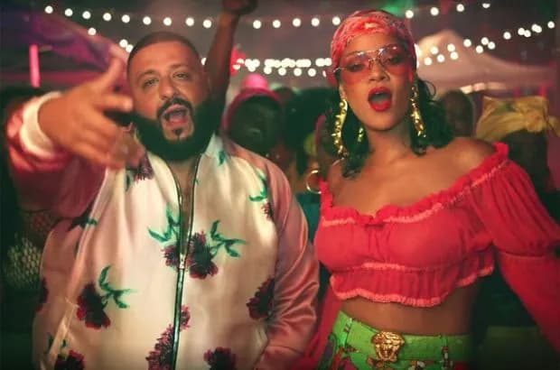 “WILD THOUGHTS” – DJ KHALED feat. RIHANNA e BRYSON TILLER