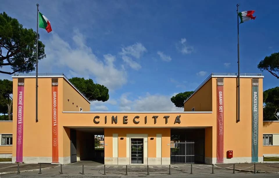 Cinecittà: inaugurata 83 anni fa.