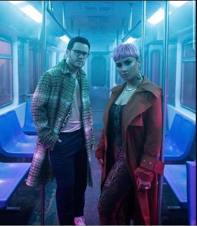 What Other People Say- Sam Fischer feat Demi Lovato