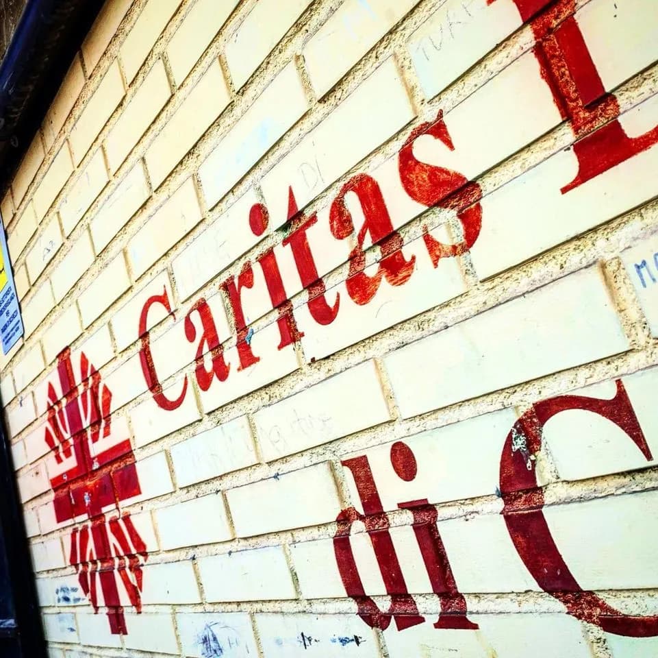 Accademia di Belle Arti, un murale dedicato alla fratellanza