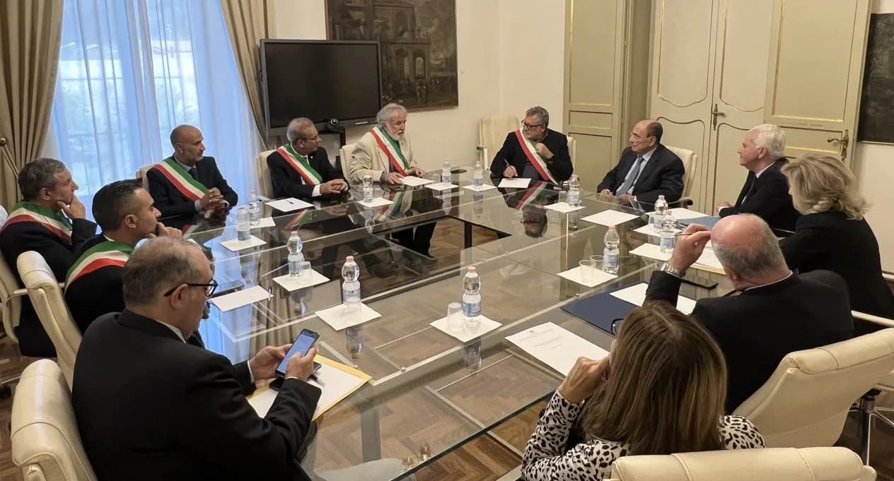 Rifiuti, guardie ambientali per contrastare il fenomeno delle micro discariche