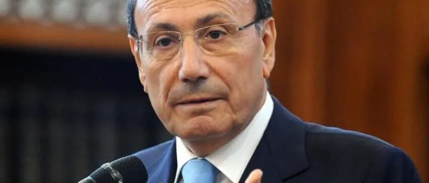 Caro voli, Schifani rincara la dose: “È un fatto inaccettabile e scandaloso”