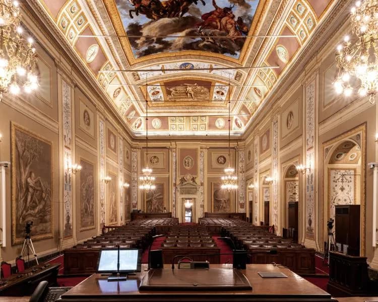 Trasporti, Schifani: “Denunceremo ad Antitrust cartello sui voli, il governo deve intervenire”