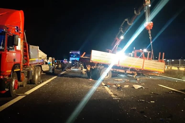 Tragico scontro in autostrada: morti due autisti di Favara