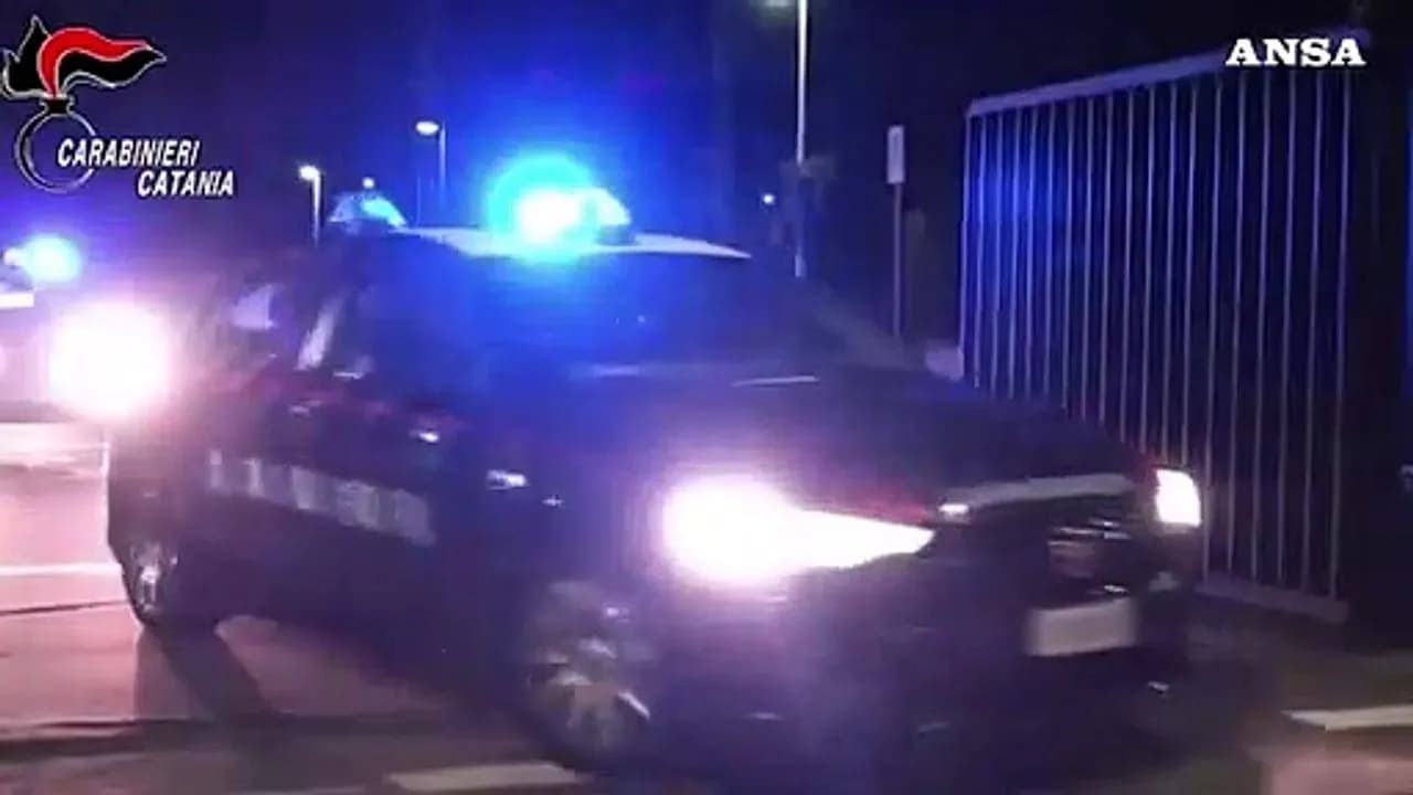 Catania, droga ed estorsioni: 13 arresti dei carabinieri
