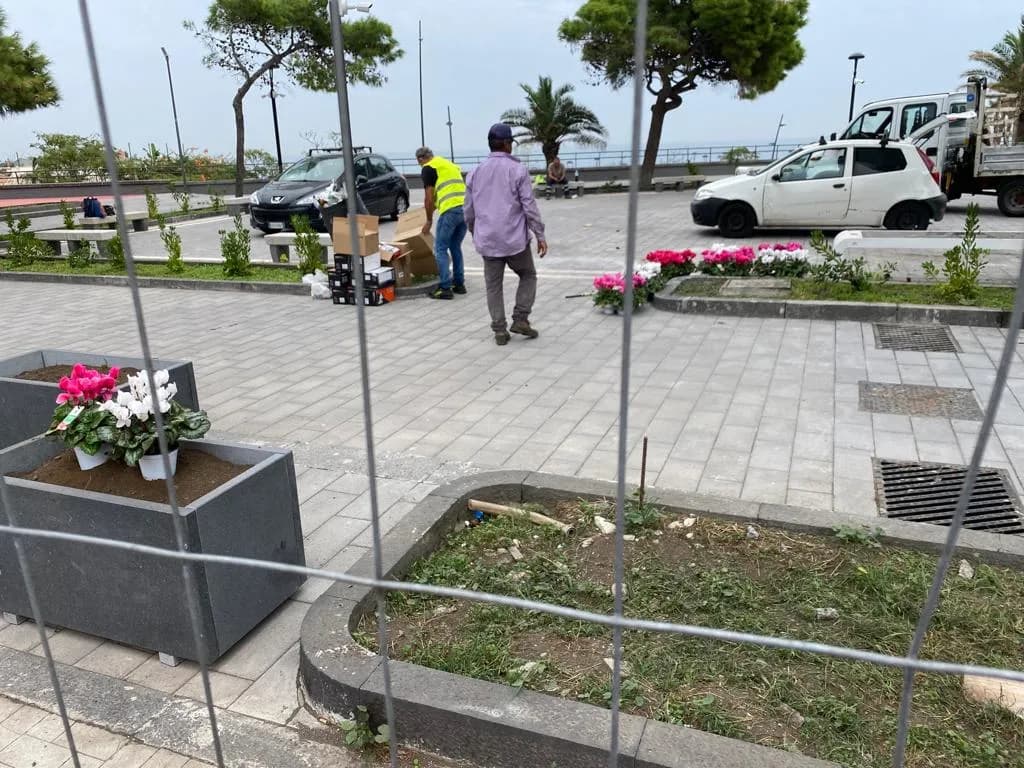 Piazza Europa torna fruibile ai catanesi: domani la riconsegna dopo i lavori di riqualificazione