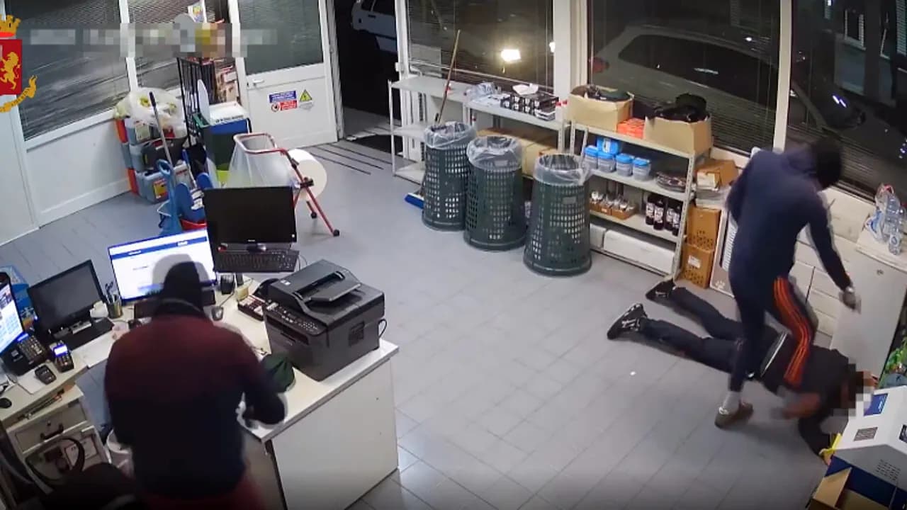 Catania, operazione “catena spezzata”: diversi arresti per spaccio, estorsione e rapina