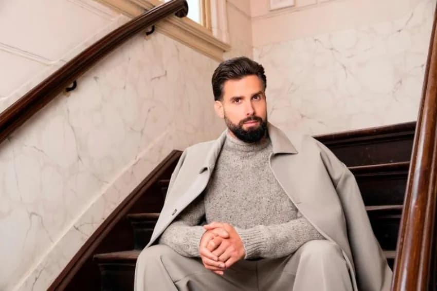 Shatterproof -Nick Schilder