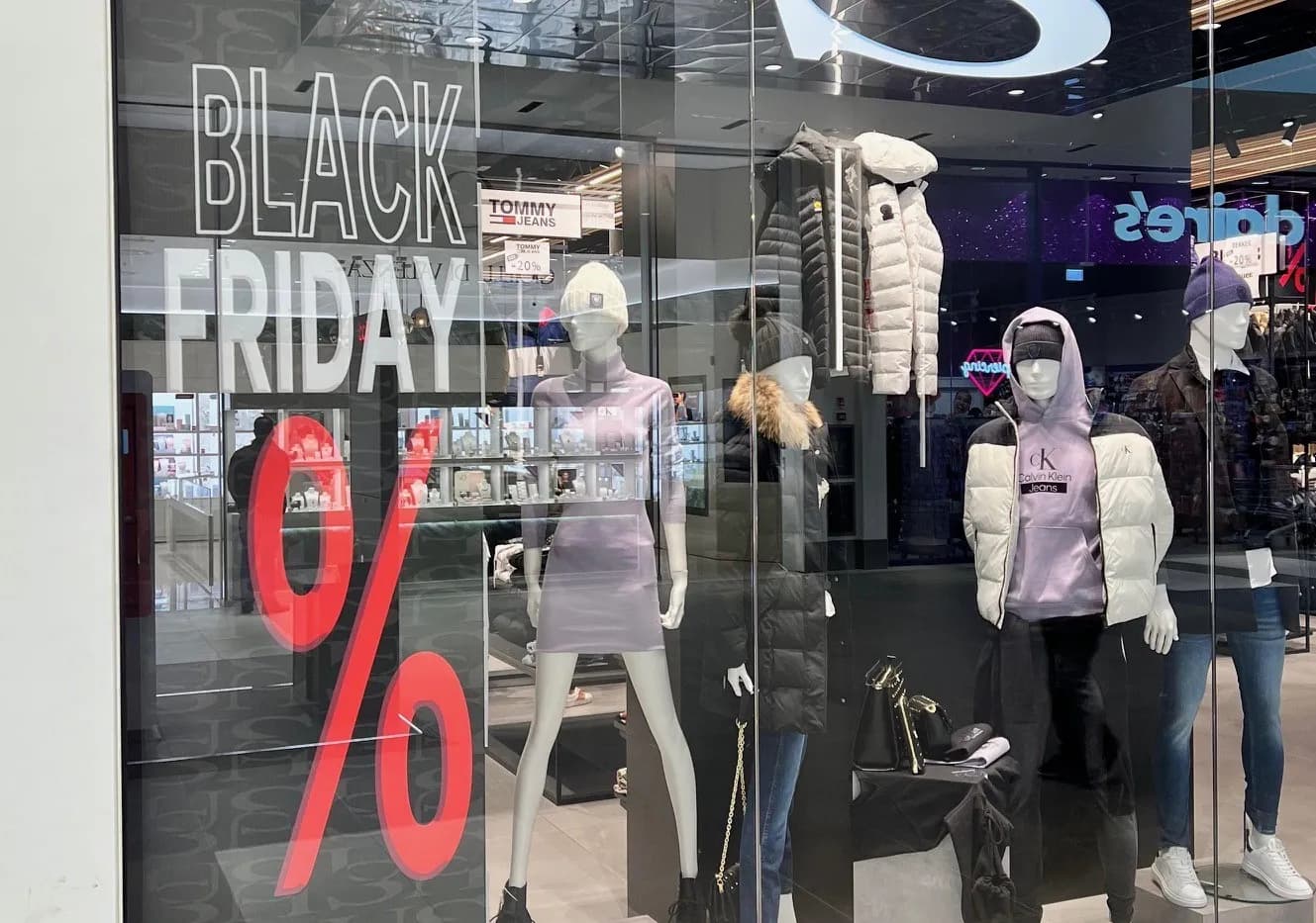 Saldi e introiti: tutto quello che c’è da sapere sul Black Friday