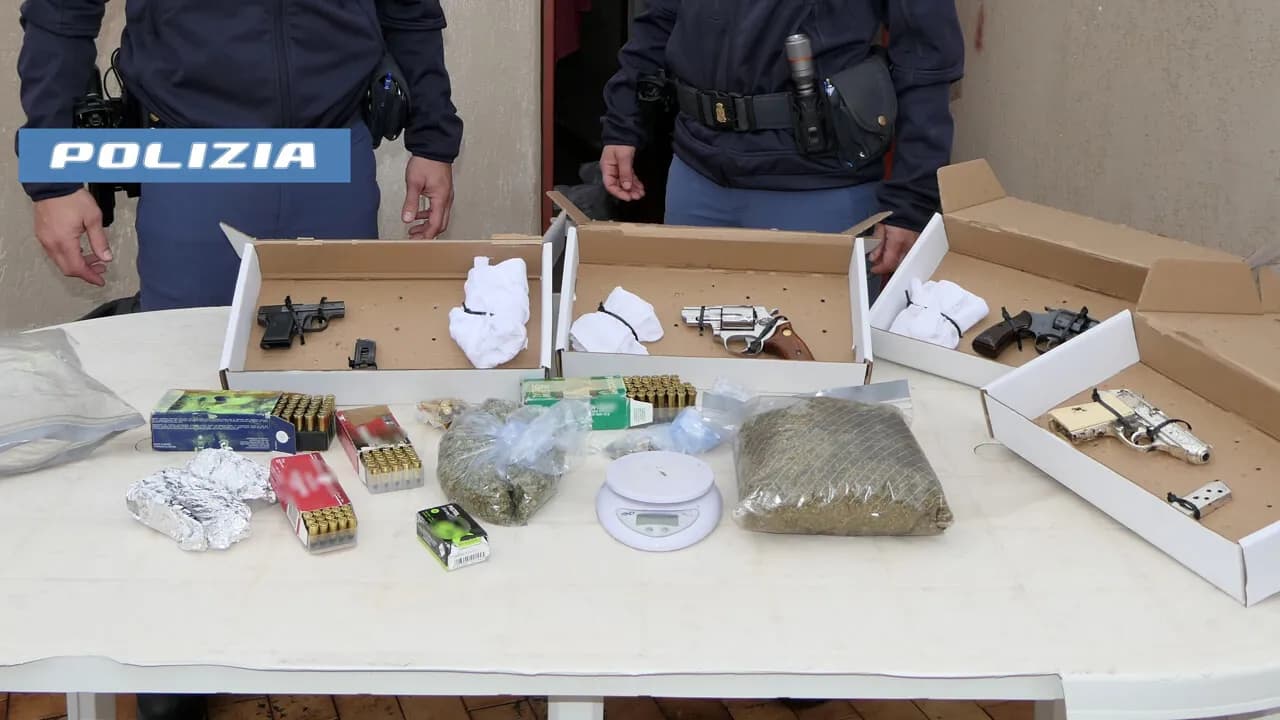 Polizia trova e sequestra arsenale in un noto quartiere catanese