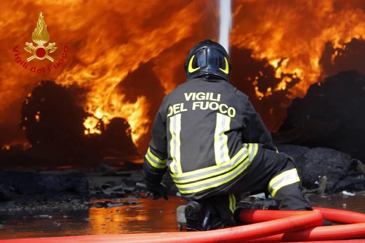 Incendi Sicilia, negato stato di emergenza: Di Mauro contro Musumeci