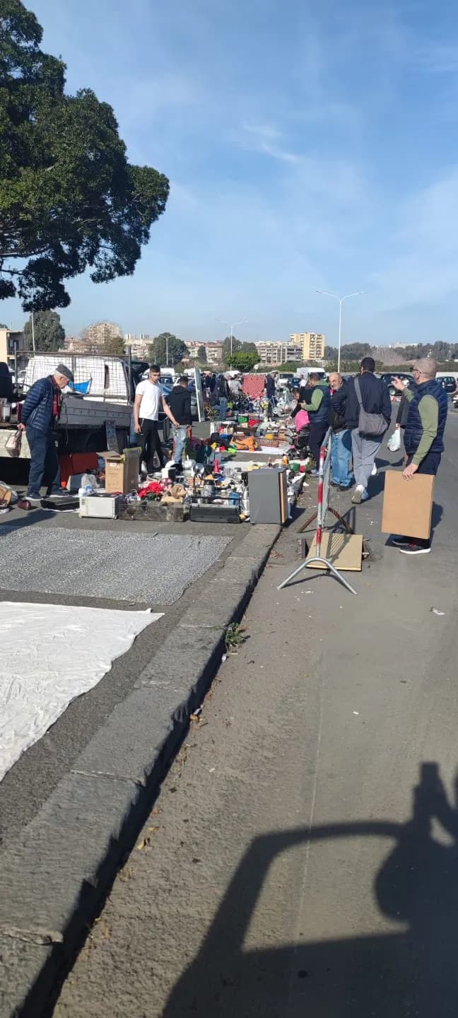 San Giuseppe La Rena, sgomberato mercatino abusivo
