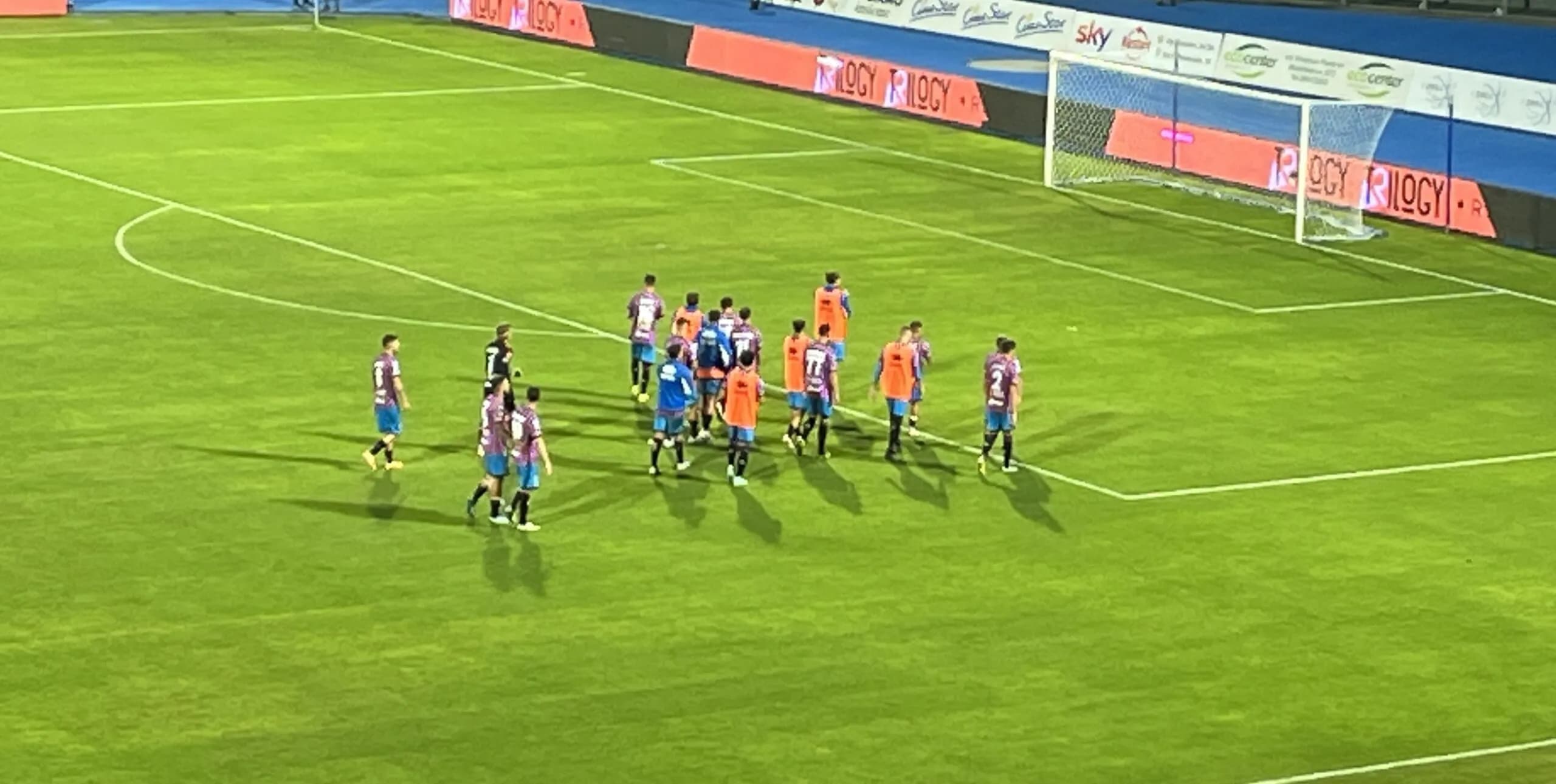Catania, è notte fonda: manita dell’Avellino che stravince 5-2