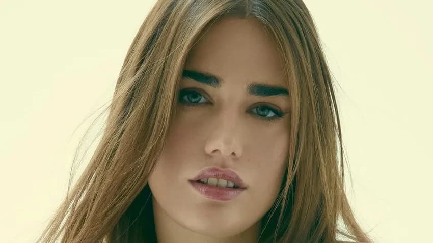 Ragazzi Fuori- Clara