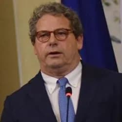 Uso dell’auto blu: Gianfranco Miccichè indagato per truffa