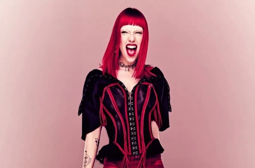 Shut Up And Dance- Sophie and the Giants