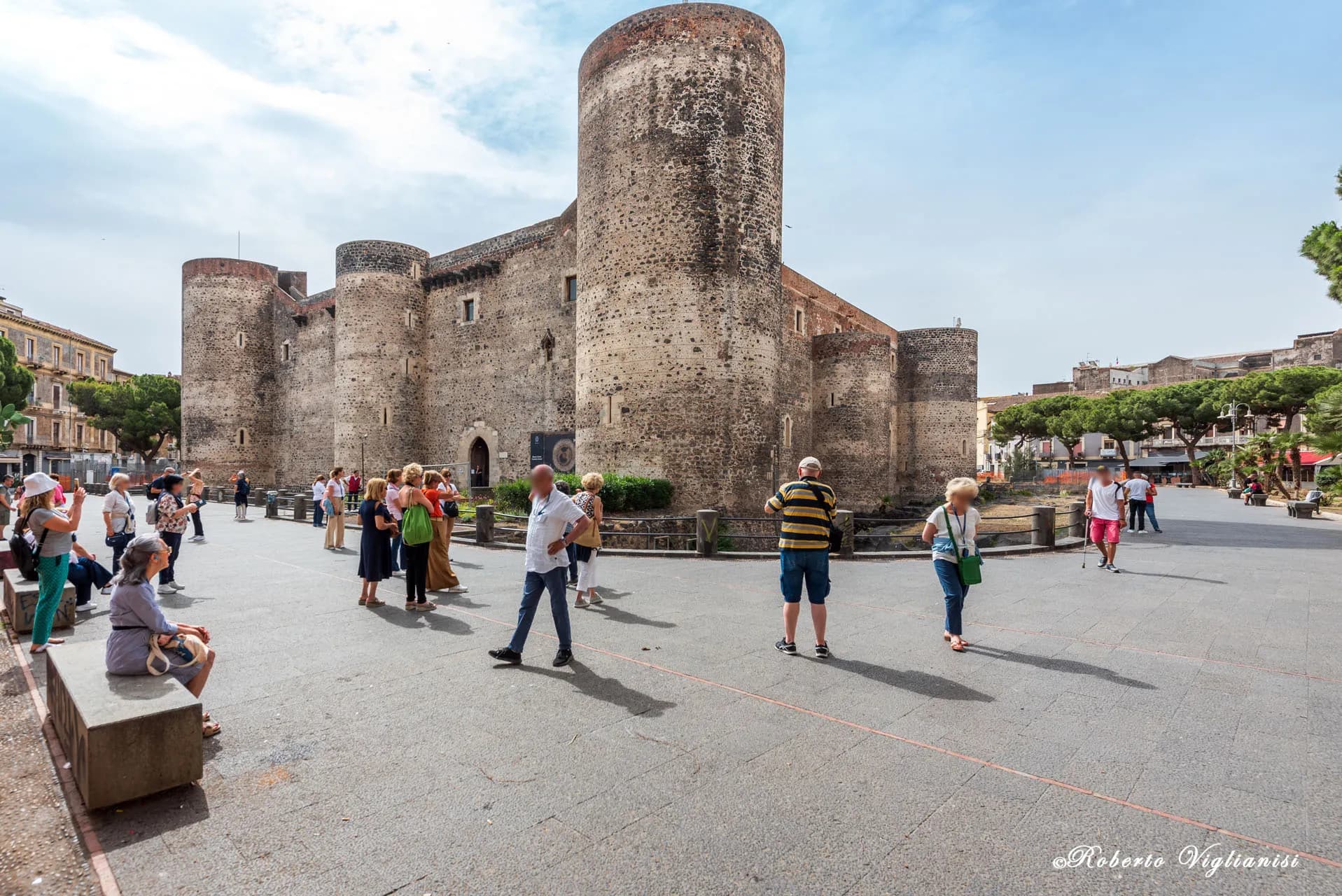 Catania, piazza Federico II diventa pedonale