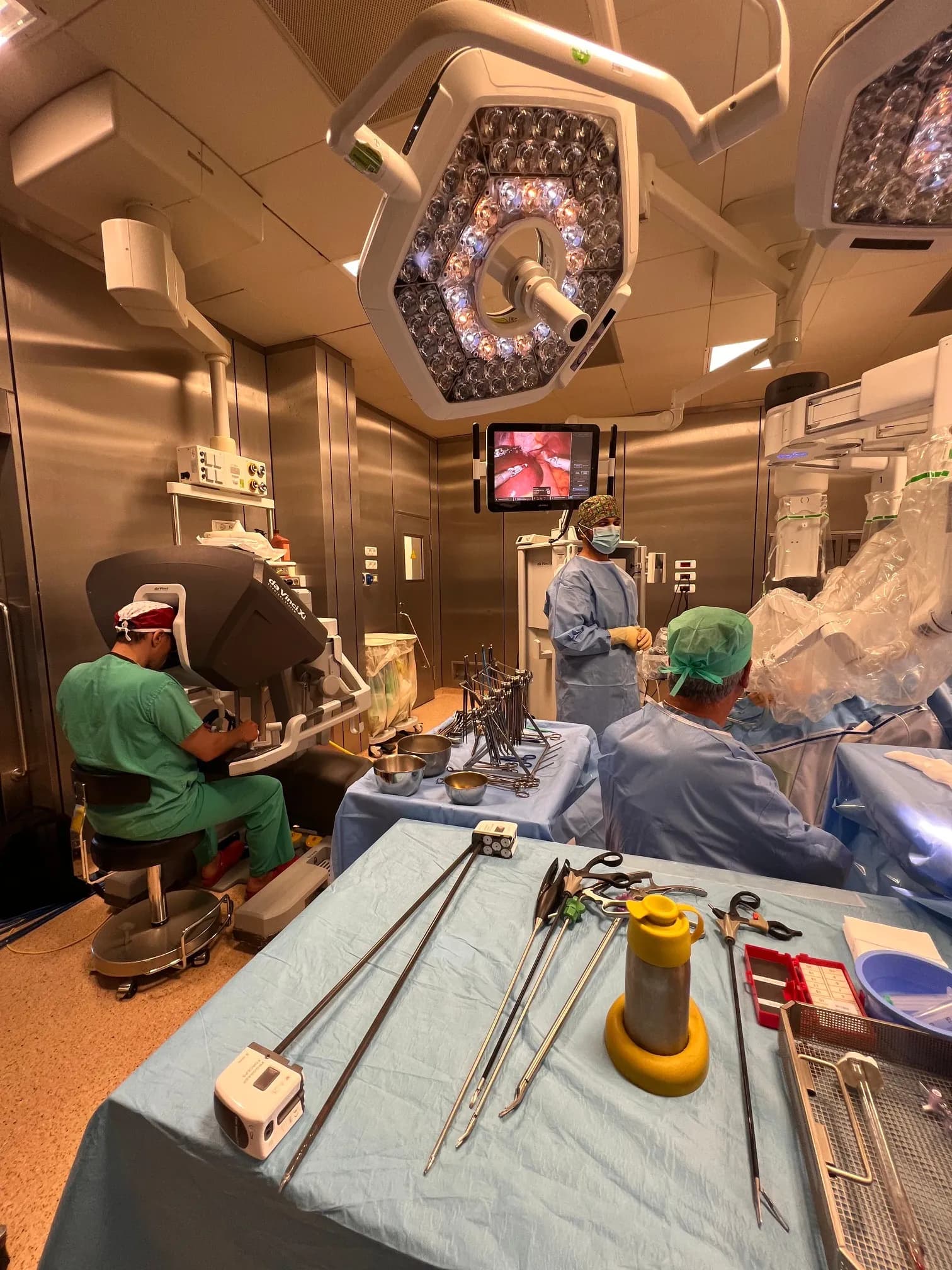 Policlinico di Catania: primo intervento multidisciplinare con il robot per l’asportazione di un tumore all’esofago