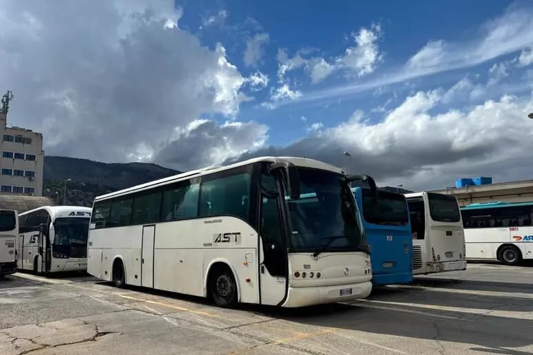 Palermo, sit-in dei lavoratori Ast