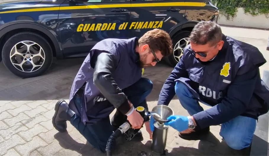 Agrigento: gasolio alterato, denunciato il gestore