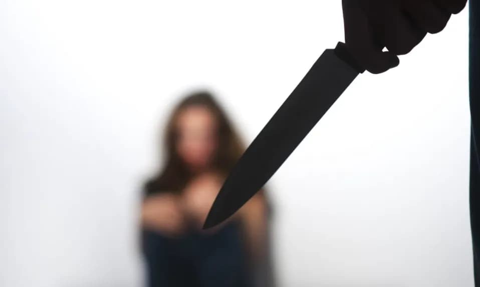 Messina, uccisa in casa a coltellate dall’ex