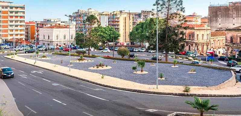 Catania: chiusura temporanea torna-indietro Tondo Gioeni