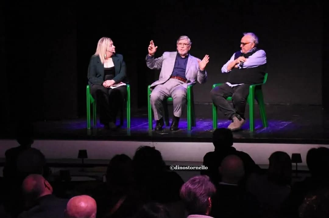 “Il mio posto in ultima fila”il libro di Santi Consoli per festeggiare 60 di Teatro