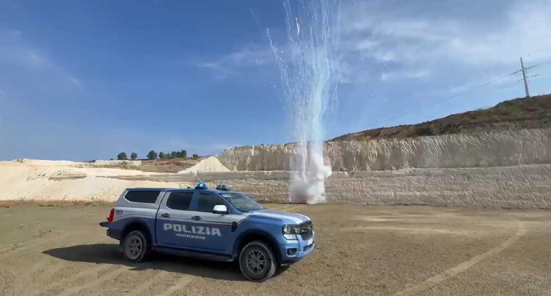 Blitz a San Cristoforo durante uno spettacolo pirotecnico abusivo: sequestrati oltre 200 chili di fuochi, 2 denunciati