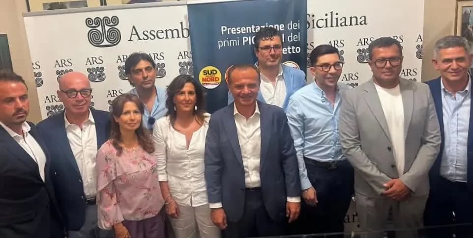 Regionali: De Luca presenta a Catania i “Pionieri” di Sud chiama Nord