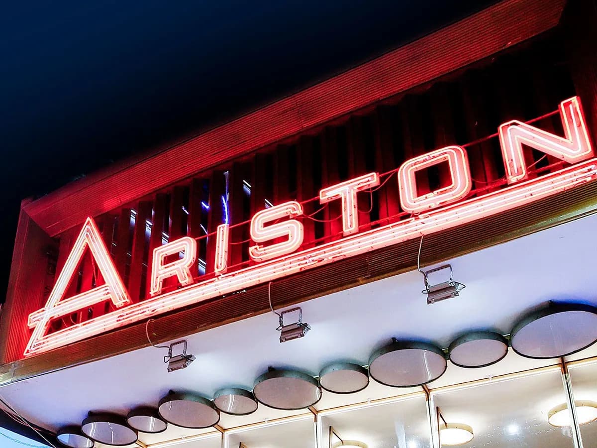 Sanremo, seconda serata per i big. Mancherà Ibra