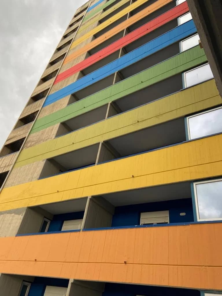 Nuova vita del Palazzo di Cemento: “Sia scommessa per il Comune”