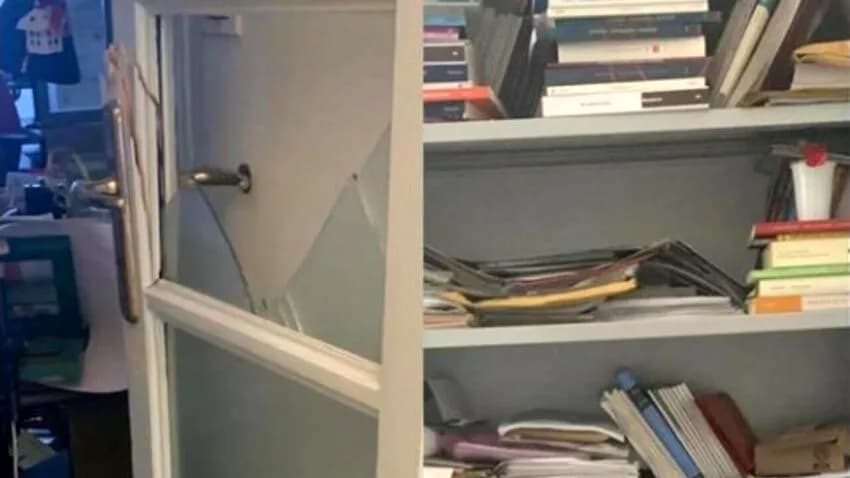 Vetri rotti e uffici saccheggiati. Atto vandalico nella sede di Scienze Politiche