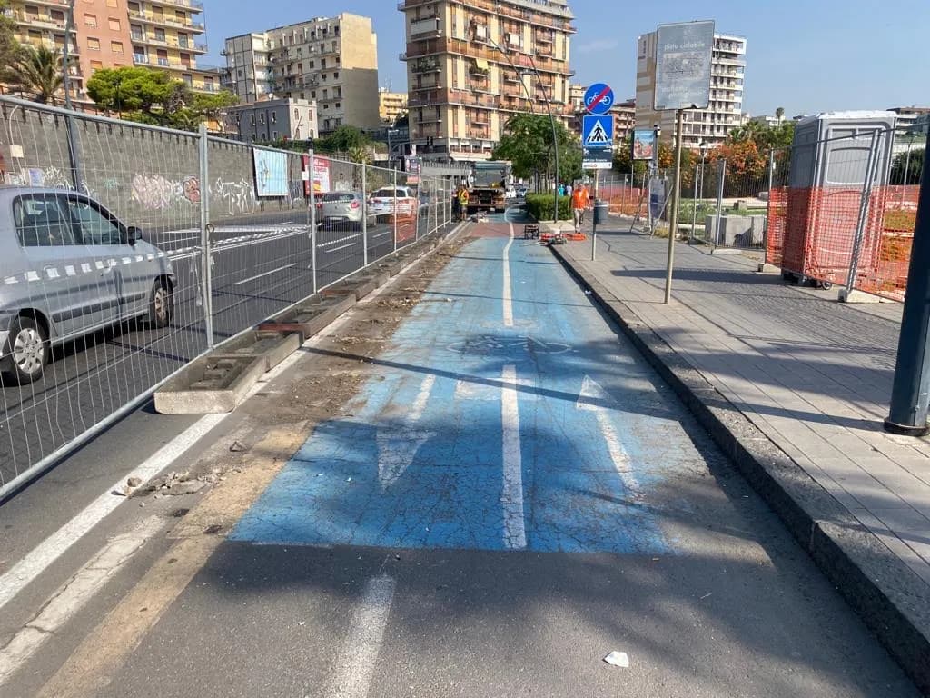 Catania, al via i lavori per prolungare la pista ciclabile del Lungomare