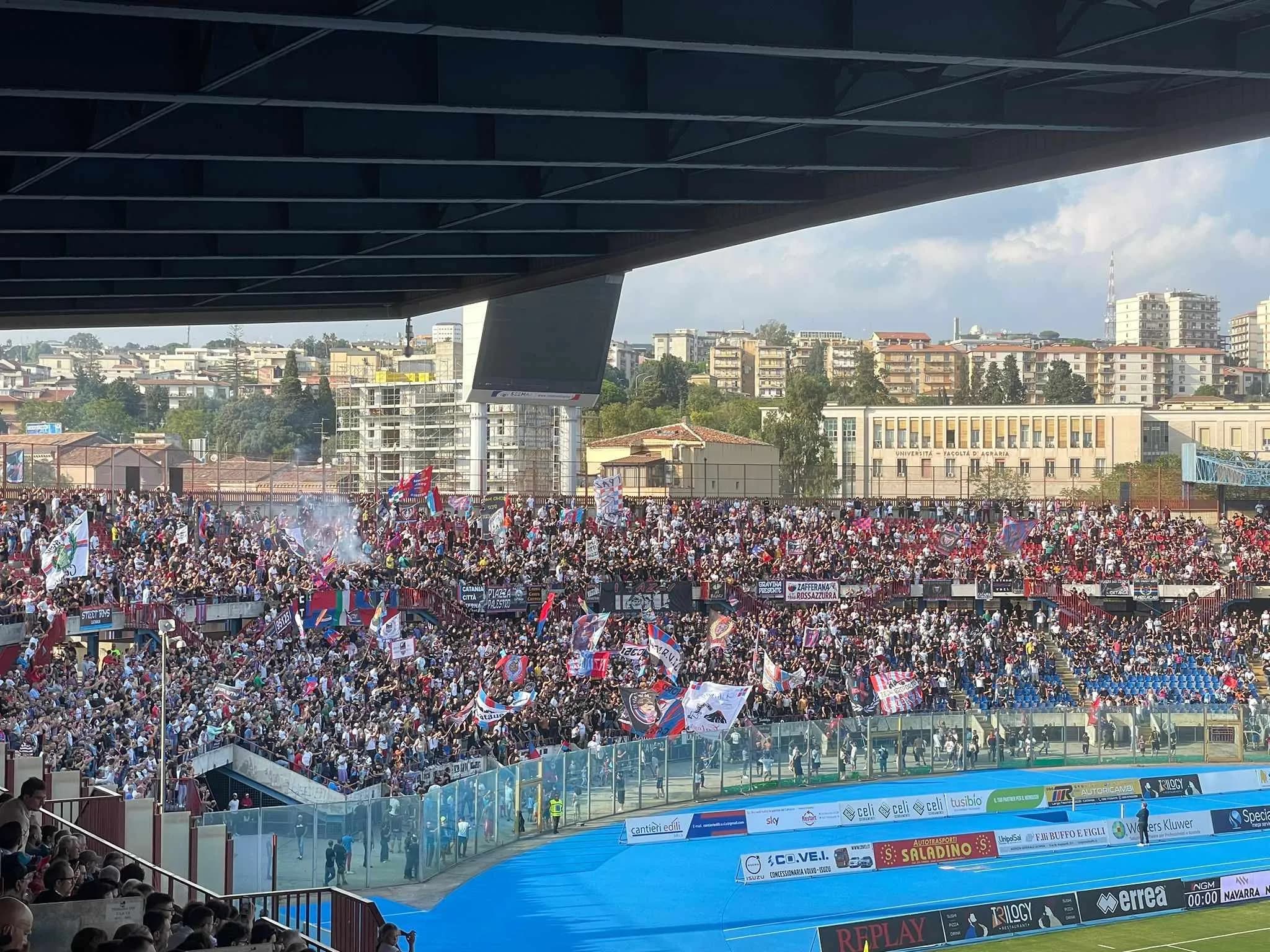La solidarietà della Curva Nord a Grella: “Chi tocca familiari non è un uomo”