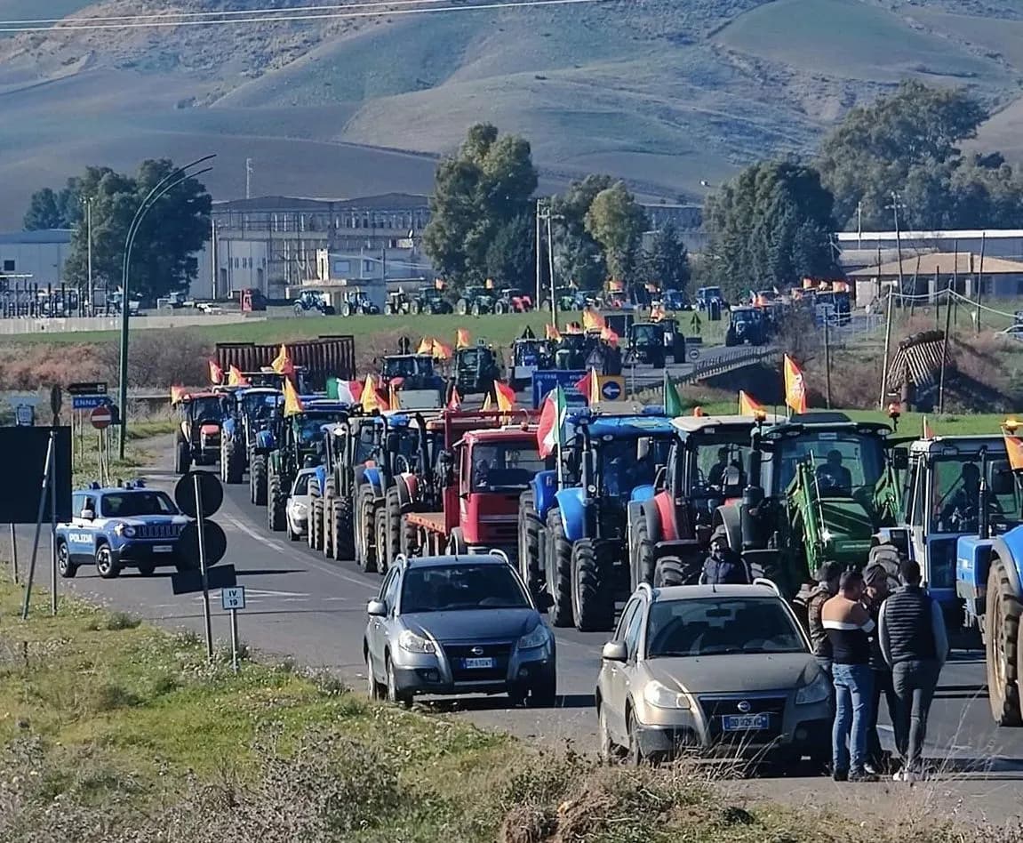 Protestano gli agricoltori nel ragusano, Confagricoltura: “In prima linea per soluzioni concrete”
