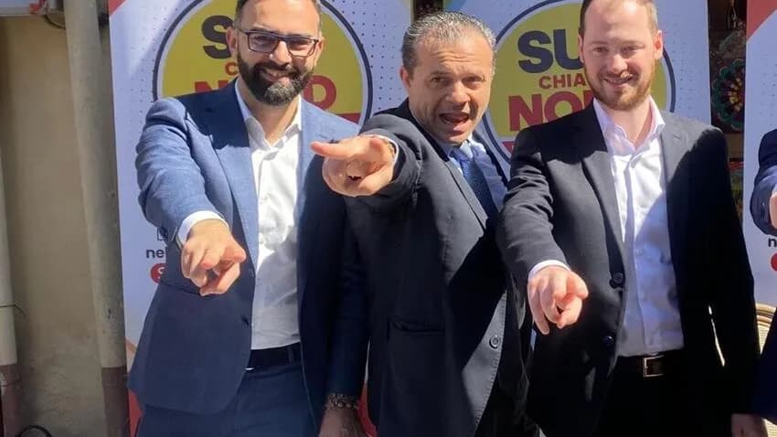 Cateno De Luca resta in ospedale, riscontrata polmonite in stato acuto