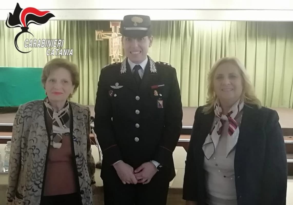 Truffe agli anziani, continua la campagna informativa dei carabinieri
