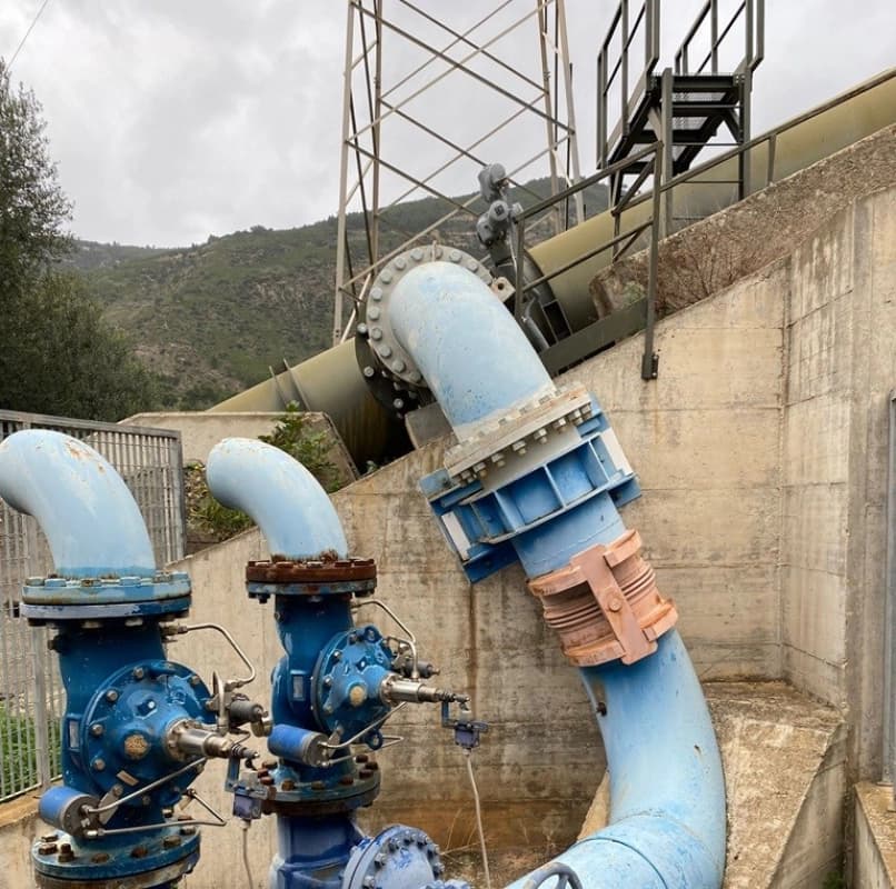 Siccità, oggi il via al trasferimento dell’acqua dalla diga Gammauta al lago Castello
