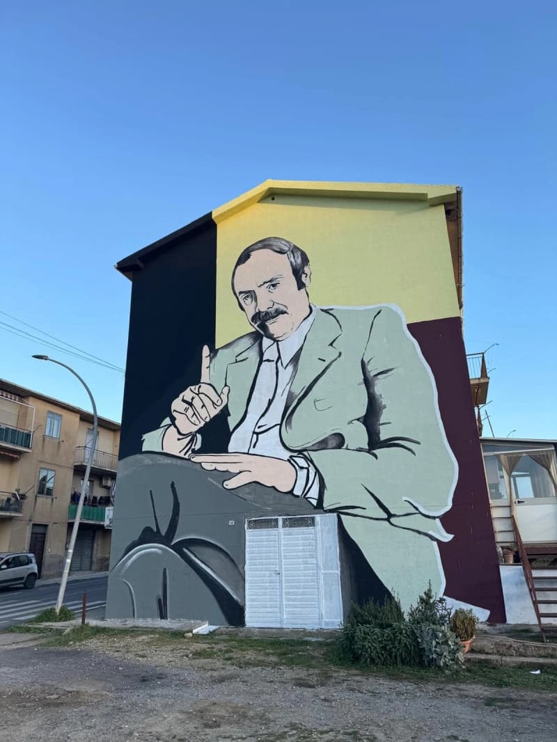 Le strade da seguire, murales per la legalità
