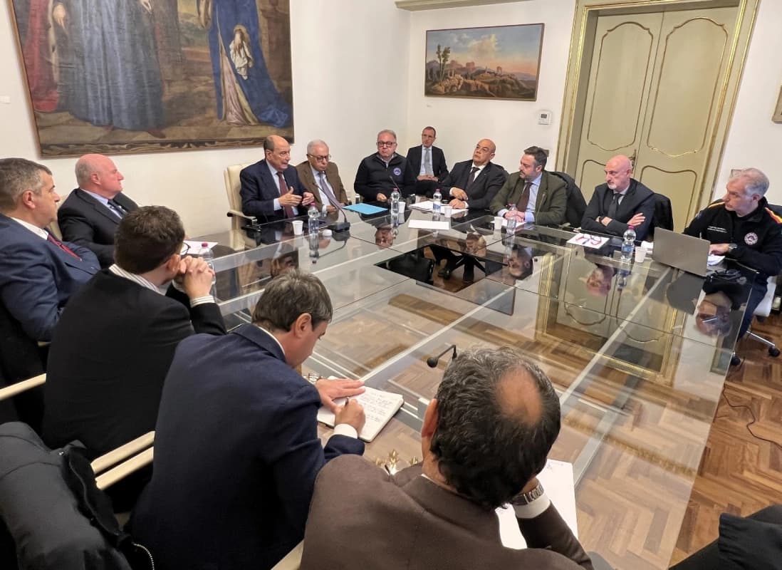 Crisi idrica, Cabina di regia a Palazzo d’Orléans