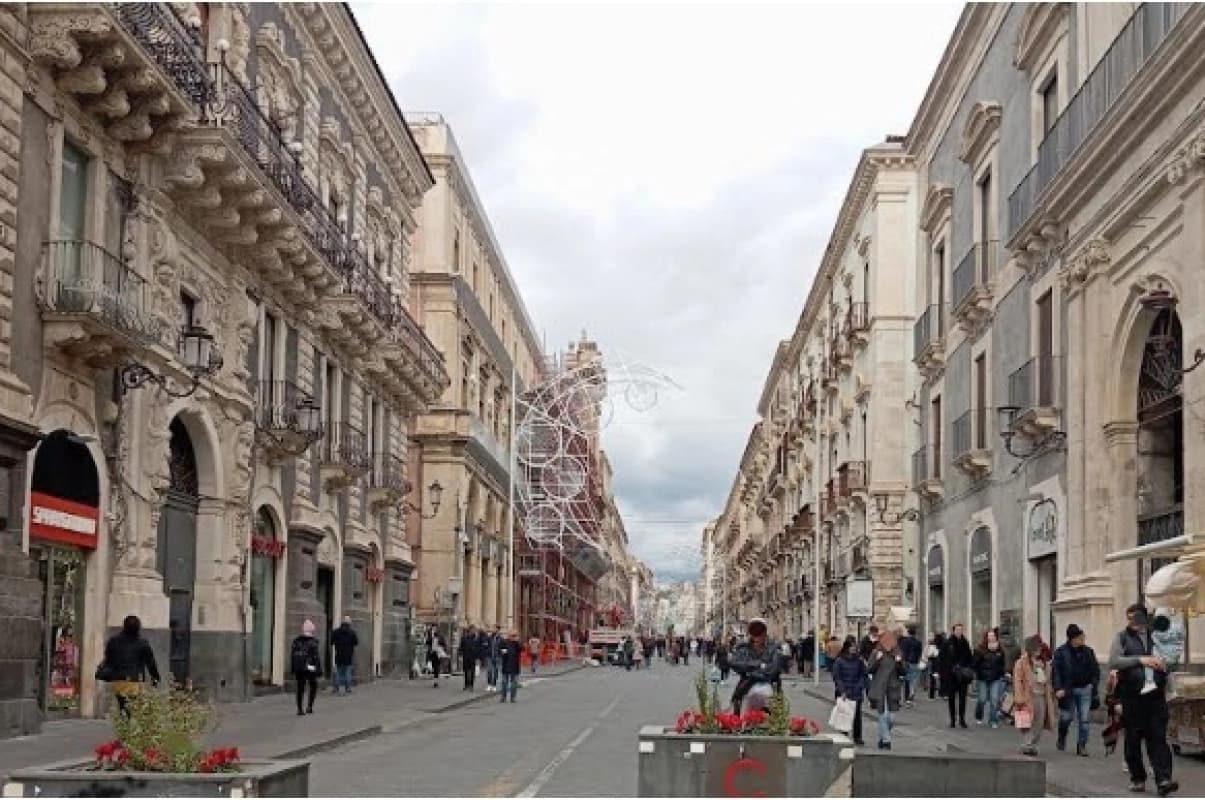 Catania, barriere antiterrorismo a protezione di mercatini ed eventi natalizi