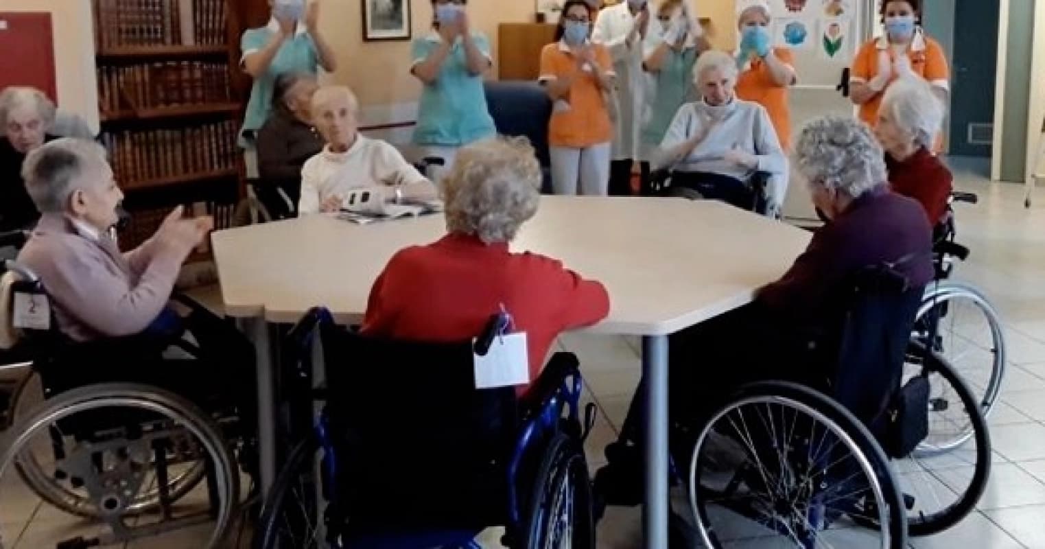 Politiche sociali, 20 milioni per ristrutturare edifici pubblici da adibire a centri per anziani e fragili