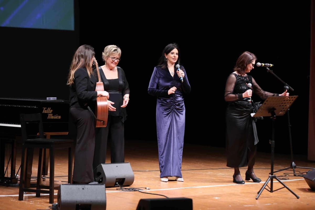 Oncologia: gran successo per la V edizione del premio Andos “Agata come noi: il coraggio delle donne”