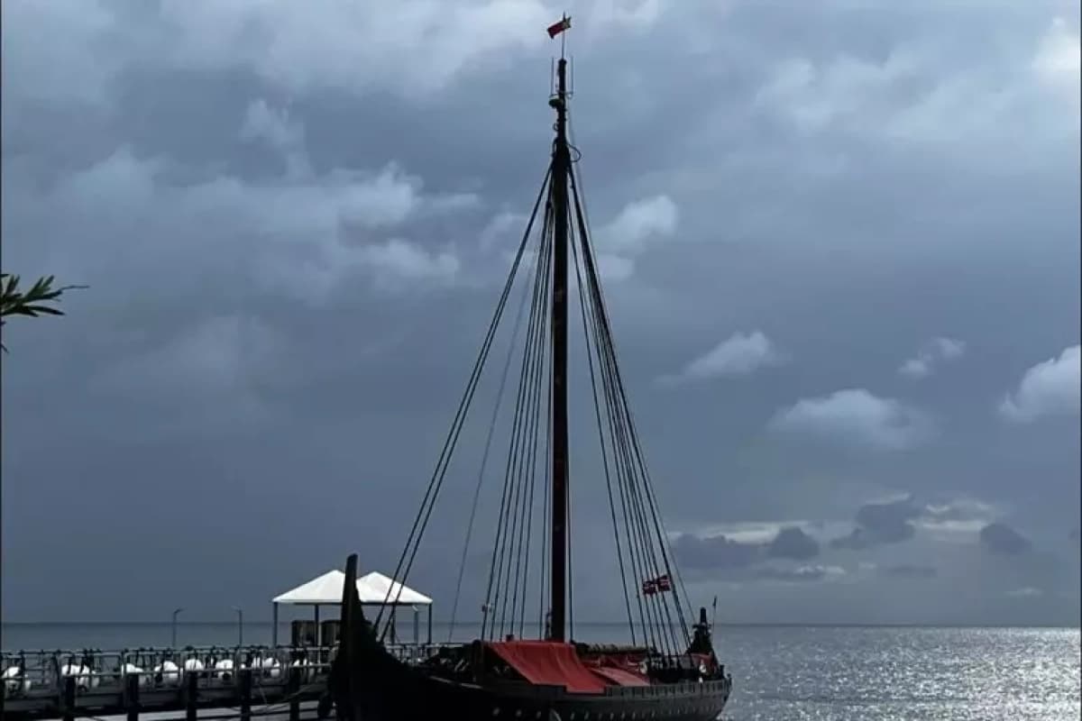 Il maltempo blocca a Lipari il veliero del film di Christopher Nolan
