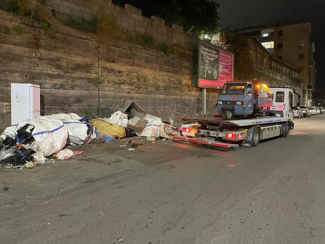 Rifiuti: tolleranza zero contro l’abbandono su strada. 105 sanzioni e 8 deferimenti all’Autorità Giudiziaria