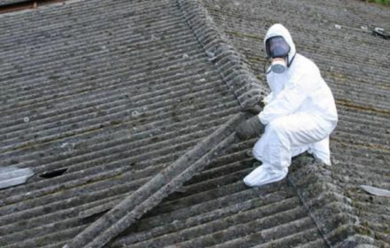 Amianto, pubblicato avviso da 1,4 milioni per finanziare rimozione e smaltimento