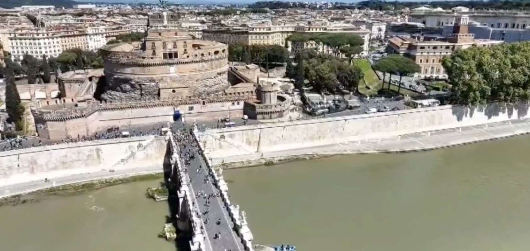 I funerali del Papa: prezzi degli alloggi alle stelle