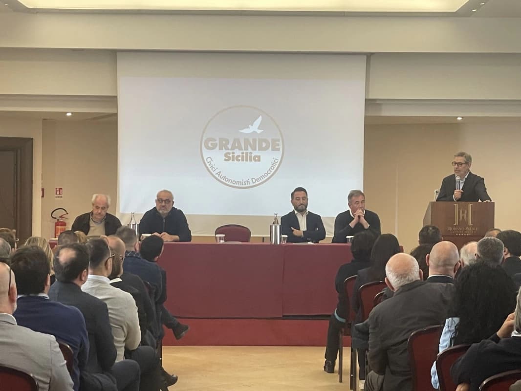 ELEZIONI PROVINCIALI, A CATANIA INCONTRO CON I CANDIDATI DELLA LISTA GRANDE SICILIA