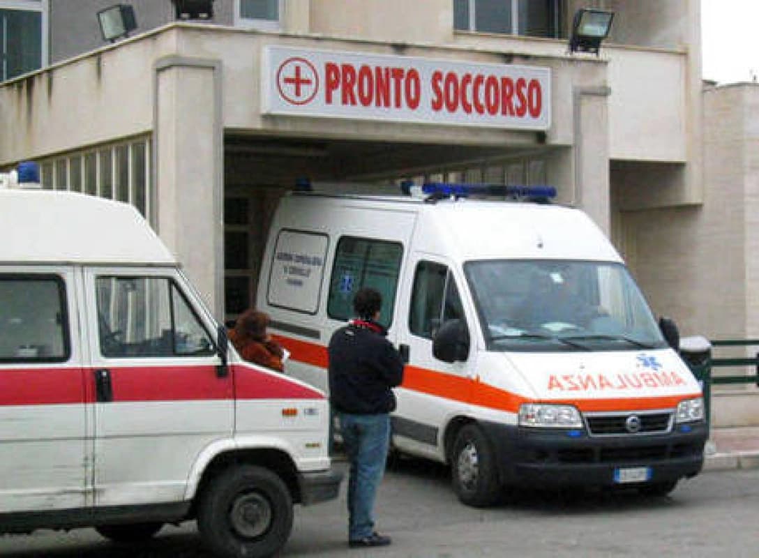 Pronto Soccorso Cervello: infermiere e vigilante aggrediti a calcio e pugni