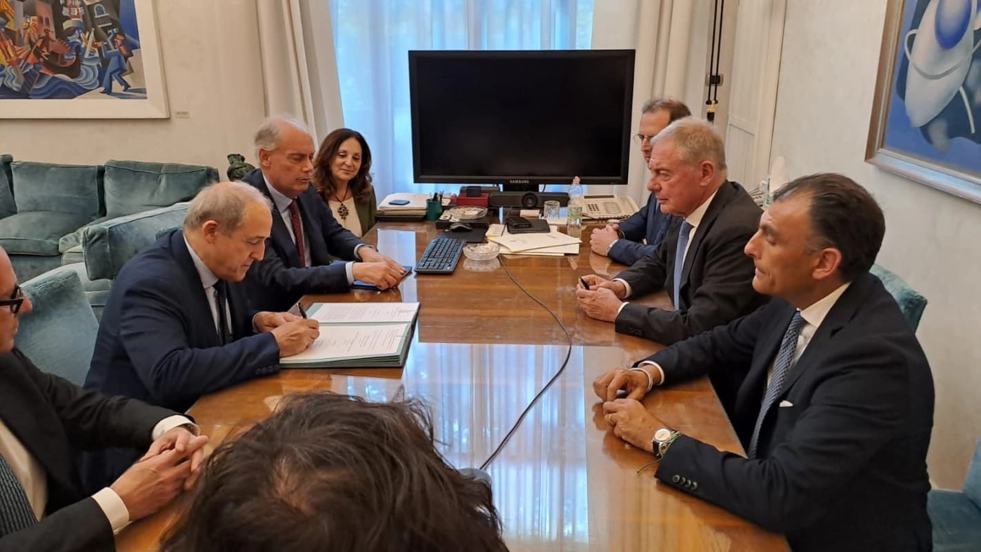STM, accordo di sviluppo per 5 miliardi: soddisfazione Confindustria Catania